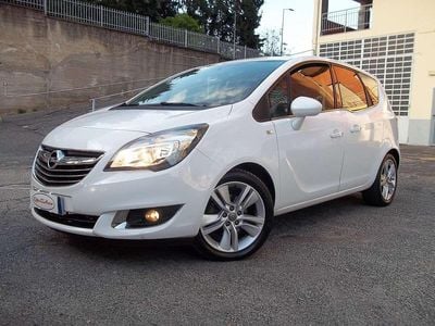 Usata Opel Meriva Cosmo 120 CV (88 kW) 2016 Bianco Monovolume