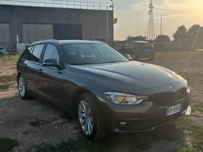 Usata BMW 318 Efficient Dynamics 150 CV (110 kW) 2017 Grigio Station wagon