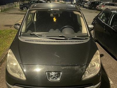 Usata Peugeot 1007 88 CV (64 kW) 2008 Monovolume