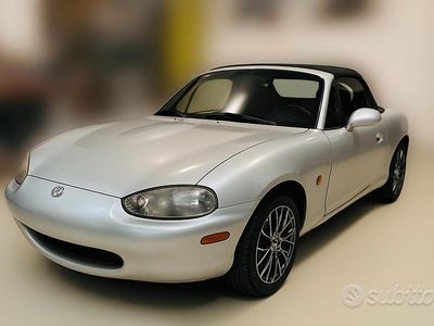 Usata 1999 Mazda MX5 Cabrio | 9500 €