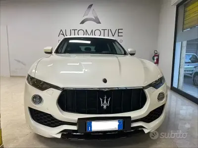 Usata Maserati Levante 250 CV (183 kW) 2017 Bianco SUV