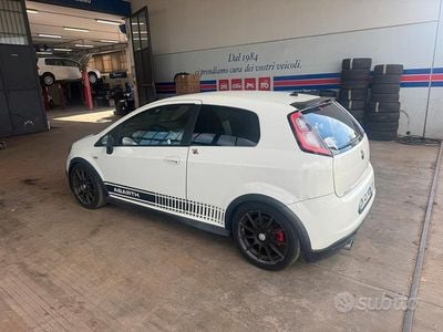 Usata Abarth Grande Punto 155 CV (114 kW) 2008 Bianco Utilitaria