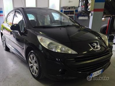 Usata Peugeot 207 88 CV (64 kW) 2008 Nero Utilitaria