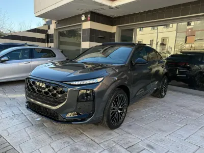 Nuova Audi Q3 Sportback S-Line 150 CV (110 kW) 2026 Grigio daytona perlato SUV