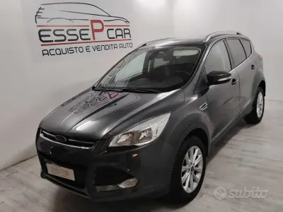 Usata Ford Kuga Titanium 120 CV (88 kW) 2015 Grigio SUV