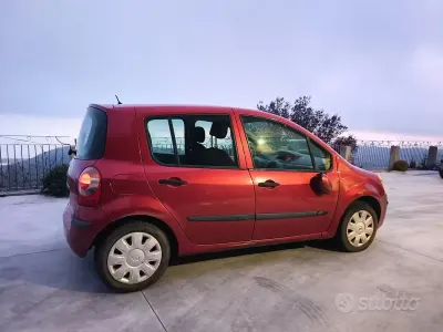 Occasion Renault Modus 85 PK (62 kW) 2005 Rood MPV