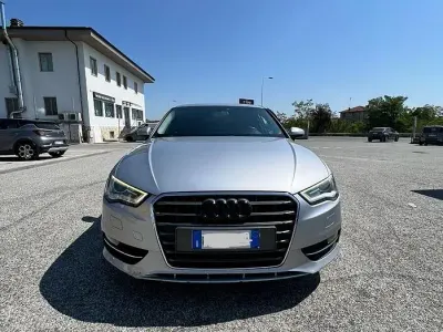Usata Audi A3 Attraction 110 CV (80 kW) 2014 Grigio Berlina