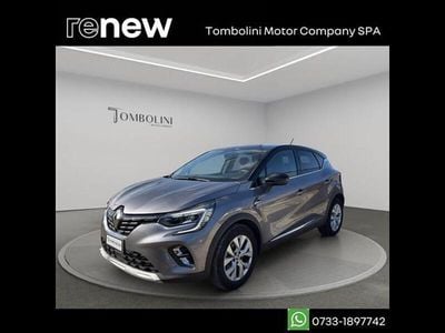 Usata Renault Captur Intens 140 CV (102 kW) 2022 Grigio scuro SUV
