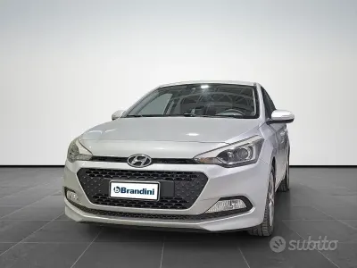 Occasion Hyundai i20 Style 90 ch (66 kW) 2015 Gris Berline