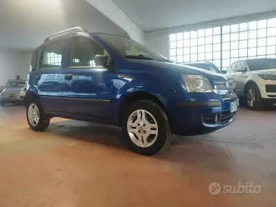 Occasion Fiat Panda Dynamic 60 ch (44 kW) 2009 Bleue Citadine