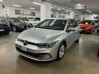 Usata VW Golf VIII 116 CV (85 kW) 2022 Grigio Berlina