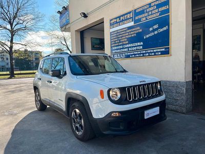 Usata Jeep Renegade Sport 95 CV (69 kW) 2017 Bianco SUV