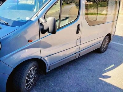 Usata Opel Vivaro 114 CV (83 kW) 2008 Grigio Monovolume