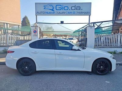 Usata Alfa Romeo Giulia Super 179 CV (131 kW) 2018 Bianco Berlina