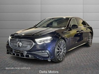 Usata Mercedes E220 AMG Line Premium Plus 197 CV (144 kW) 2024 Blu scuro metallizzato Berlina