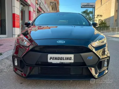 Usata Ford Focus RS 350 CV (257 kW) 2017 Nero Berlina