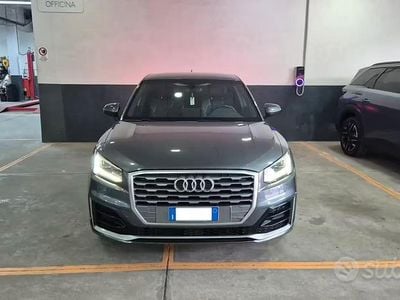 Usata Audi Q2 Design 116 CV (85 kW) 2017 Grigio SUV