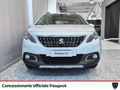 Usata Peugeot 2008 Allure 120 CV (88 kW) 2018 Bianco SUV