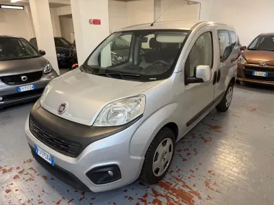 Usata Fiat Qubo Lounge 80 CV (58 kW) 2017 Argento Monovolume