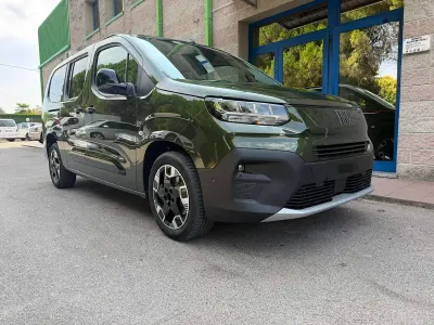 Nuova Fiat Qubo La Prima 131 CV (96 kW) 2026 Verde foresta Monovolume