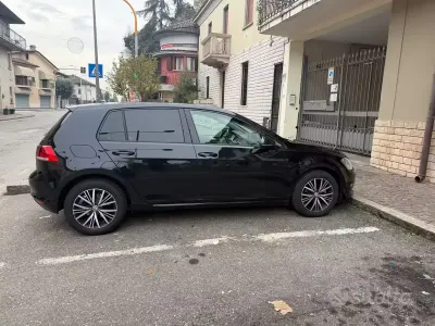Usata VW Golf VII 105 CV (77 kW) 2015 Nero Berlina