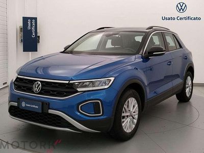 Usata VW T-Roc Life 110 CV (80 kW) 2022 Blu/azzurro SUV