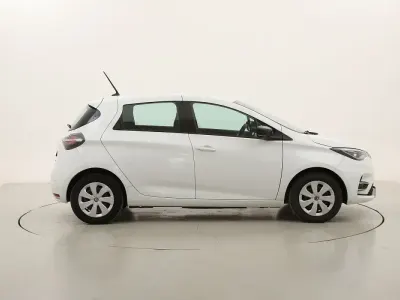 Usata Renault Zoe Life 50 kW (69 CV) 2022 Biancobianco Utilitaria