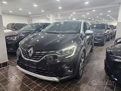 Usata Renault Captur Intens 101 CV (74 kW) 2022 Nero SUV