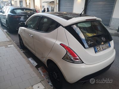 usata Lancia Ypsilon Ypsilon 1.3 MJT 90 CV Blue&Me