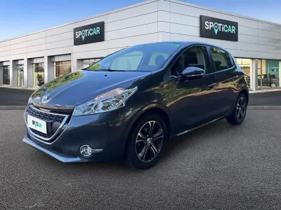 Usata Peugeot 208 Active 82 CV (60 kW) 2014 Grigio Utilitaria