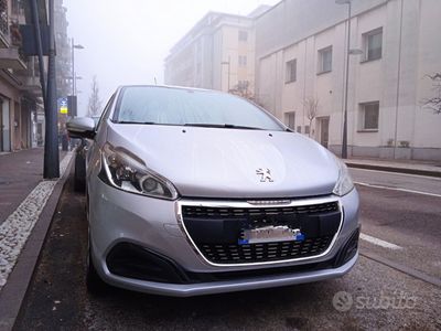 usata Peugeot 208 gpl