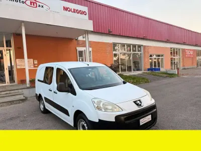Usata Peugeot Partner 90 CV (66 kW) 2010 Other Monovolume