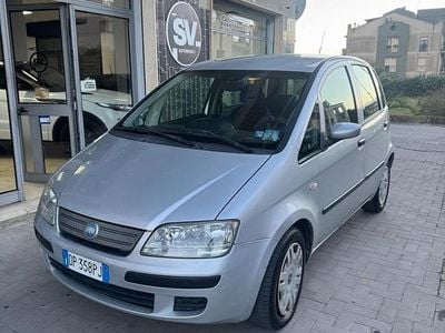 Grigio Usata 2008 Fiat Idea Monovolume | 2999 € (Buon prezzo)