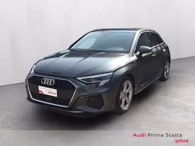 Usata Audi A3 S-Line 150 CV (110 kW) 2024 Grigio daytona perla Berlina