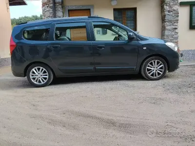 Usata Dacia Lodgy 90 CV (66 kW) 2017 Grigio Monovolume