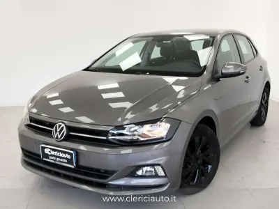 Usata VW Polo Comfortline 95 CV (69 kW) 2021 Grigio Utilitaria