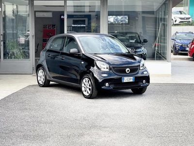 Usata Smart ForFour 71 CV (52 kW) 2017 Nero Utilitaria