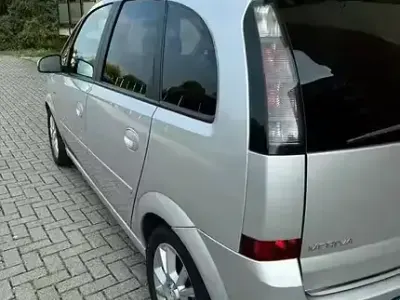 Occasion Opel Meriva 90 ch (66 kW) 2008 Gris Monospace