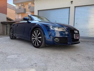 Usata Audi TT Roadster 160 CV (117 kW) 2012 Blu Cabrio