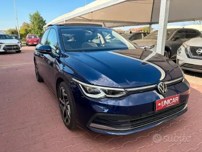 Usata VW Golf VIII Style 131 CV (96 kW) 2024 Blu/azzurro Berlina