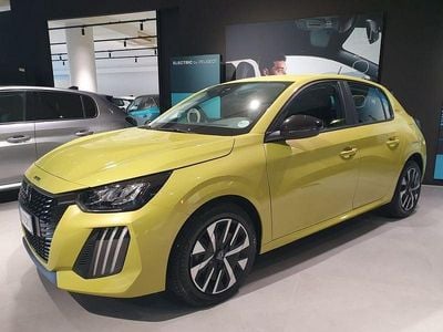 Giallo Nuova 2025 Peugeot 208 Style Utilitaria | 18.950 € (Buon prezzo)