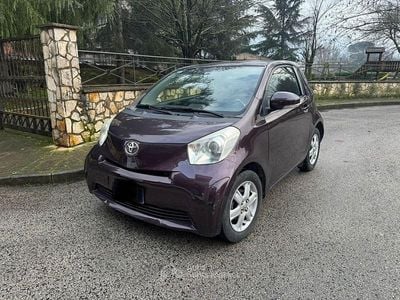 Usata Toyota iQ 68 CV (50 kW) 2009 Viola Utilitaria