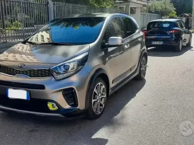 Usata Kia Picanto X-Line 100 CV (73 kW) 2019 Utilitaria