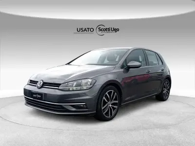 Käytetty VW Golf VII Trendline 110 HP (80 kW) 2017 Musta Viistoperä