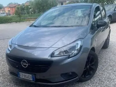 Usata Opel Corsa 90 CV (66 kW) 2019 Argento Utilitaria