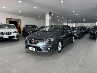 Usata Renault Mégane IV Business 116 CV (85 kW) 2020 Grigio Berlina