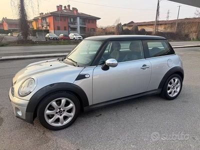 Usata Mini Cooper D 108 CV (79 kW) 2010 Grigio Utilitaria