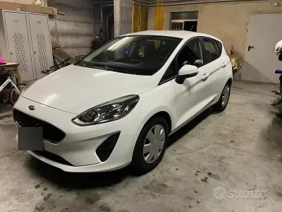 Usata Ford Fiesta 86 CV (63 kW) 2019 Bianco Utilitaria