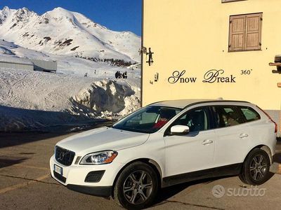 Bianco Usata 2011 Volvo XC60 Kinetic SUV | 8000 € (Buon prezzo)