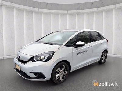 Usata Honda Jazz Executive 98 CV (72 kW) 2023 Premium sunlight white Utilitaria